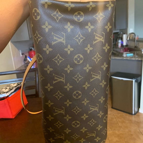 Louis Vuitton Montorgueil GM - Picture 8 of 8